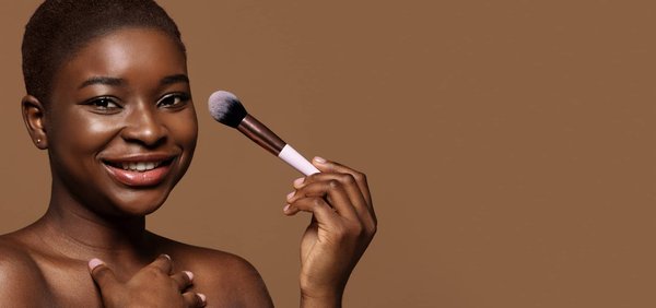 Découvre new black cosmetics: spécialiste maquillage peau noire et métisse